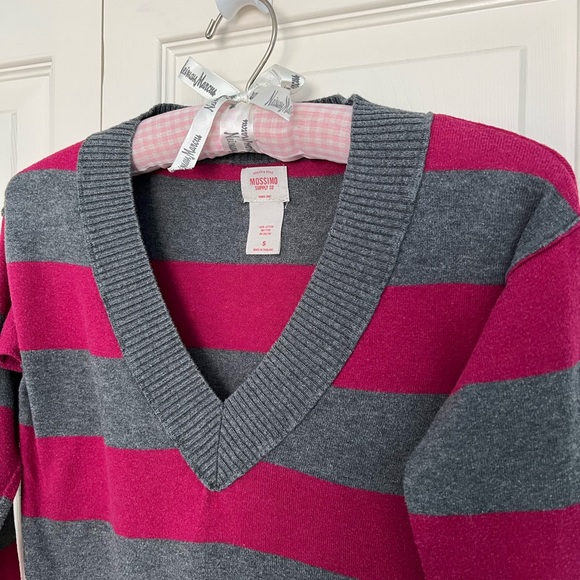 Mossimo Gray & Pink Striped V-Neck Sweater - Picture 7 of 9